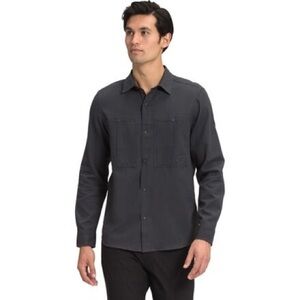 The North Face Lightweight Travel Shirt - S